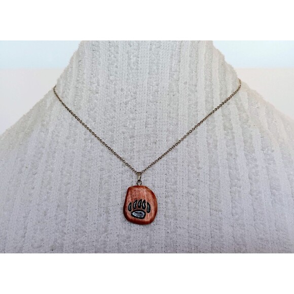 Vintage Natural Stone Bear Paw Pendant Necklace 18 in Silvertone Chain - Picture 2 of 11